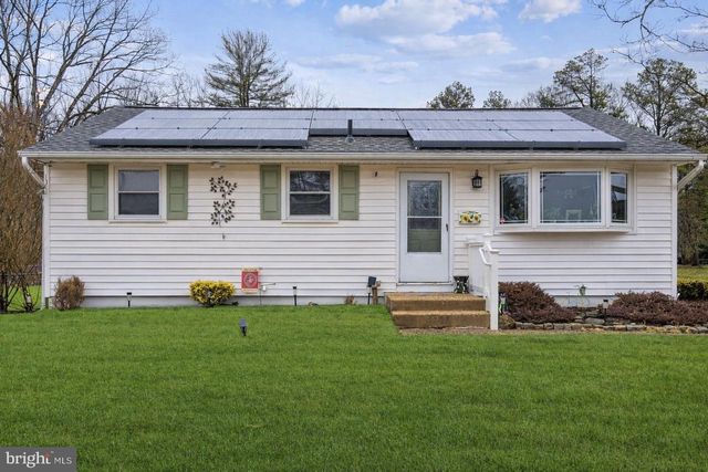 146 COUNTRY CLUB RD, Pine Hill, NJ 08021