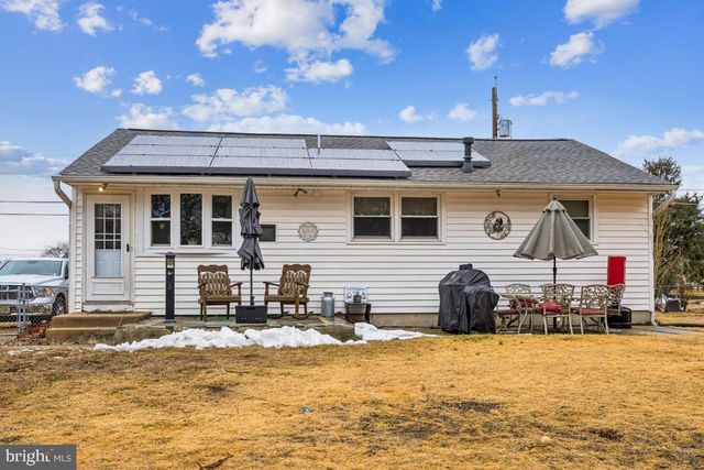 146 COUNTRY CLUB RD, Pine Hill, NJ 08021