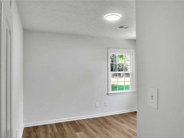 6735 River Glen Drive, Riverdale, GA 30296