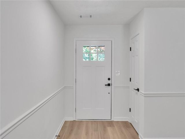6735 River Glen Drive, Riverdale, GA 30296