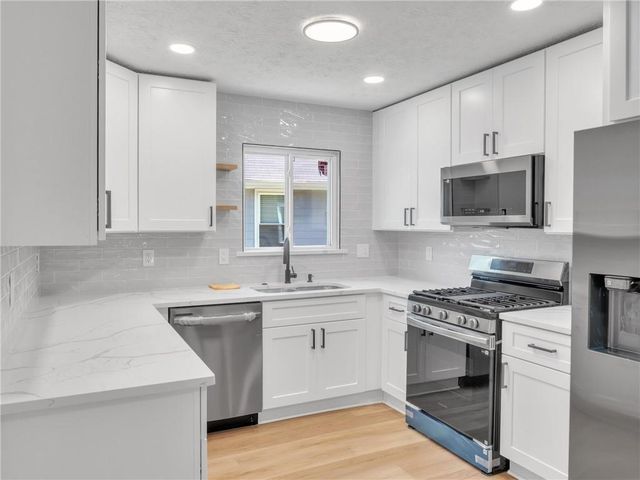 6735 River Glen Drive, Riverdale, GA 30296
