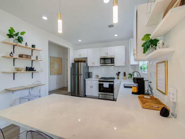 1415 E 31st Street Street, Houston, TX 77022