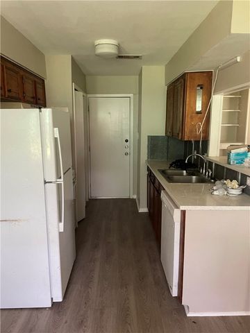 1210 Neal Pickett Drive, College Station, TX 77840