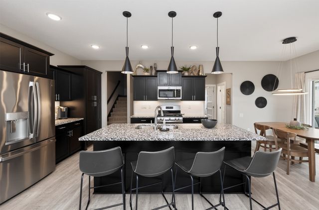 855 Sandstone Point, Waukee, IA 50263