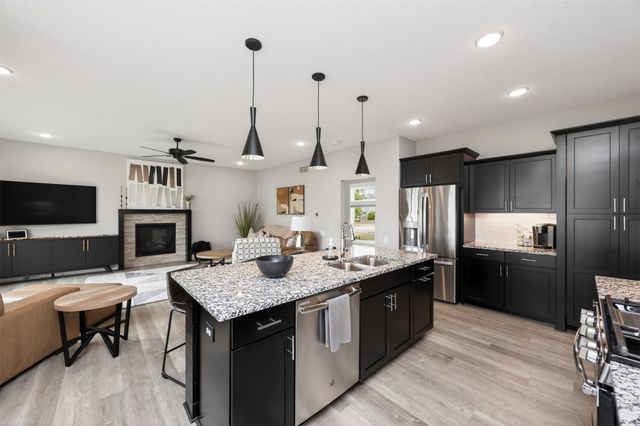855 Sandstone Point, Waukee, IA 50263