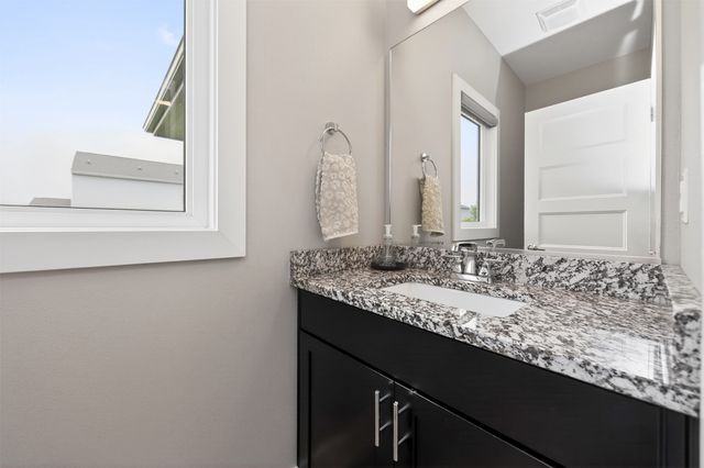 855 Sandstone Point, Waukee, IA 50263