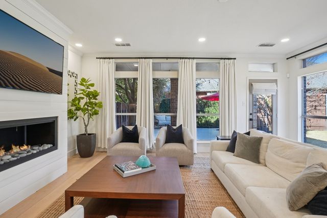 1020 Mont Cascades Drive, Rockwall, TX 75087