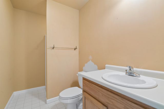 18 Linden Drive, Lebanon, NH 03784