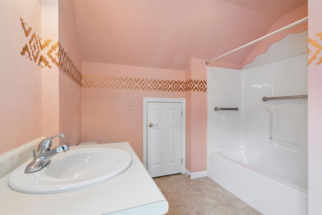 18 Linden Drive, Lebanon, NH 03784