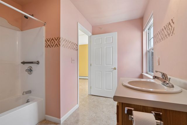 18 Linden Drive, Lebanon, NH 03784