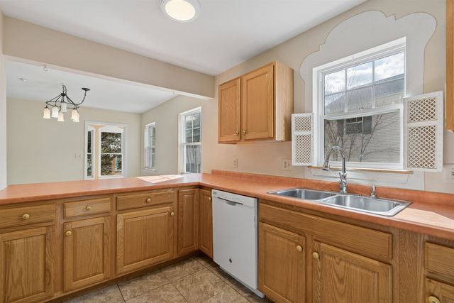 18 Linden Drive, Lebanon, NH 03784