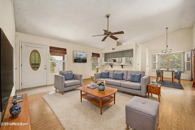 857 E MANOR Drive, Chandler, AZ 85225