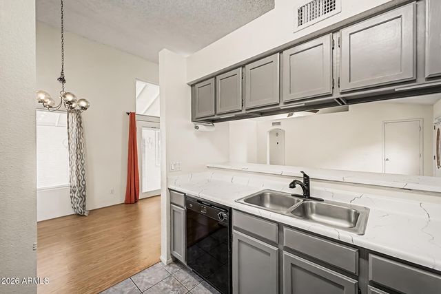 857 E MANOR Drive, Chandler, AZ 85225
