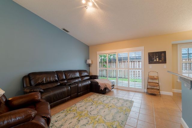 1487 Windship Circle, Wellington, FL 33414