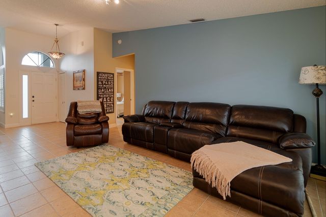 1487 Windship Circle, Wellington, FL 33414