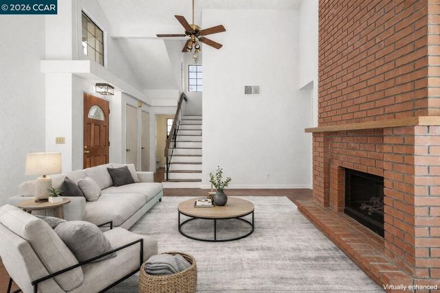 270 Willow Lake Dr, Martinez, CA 94553