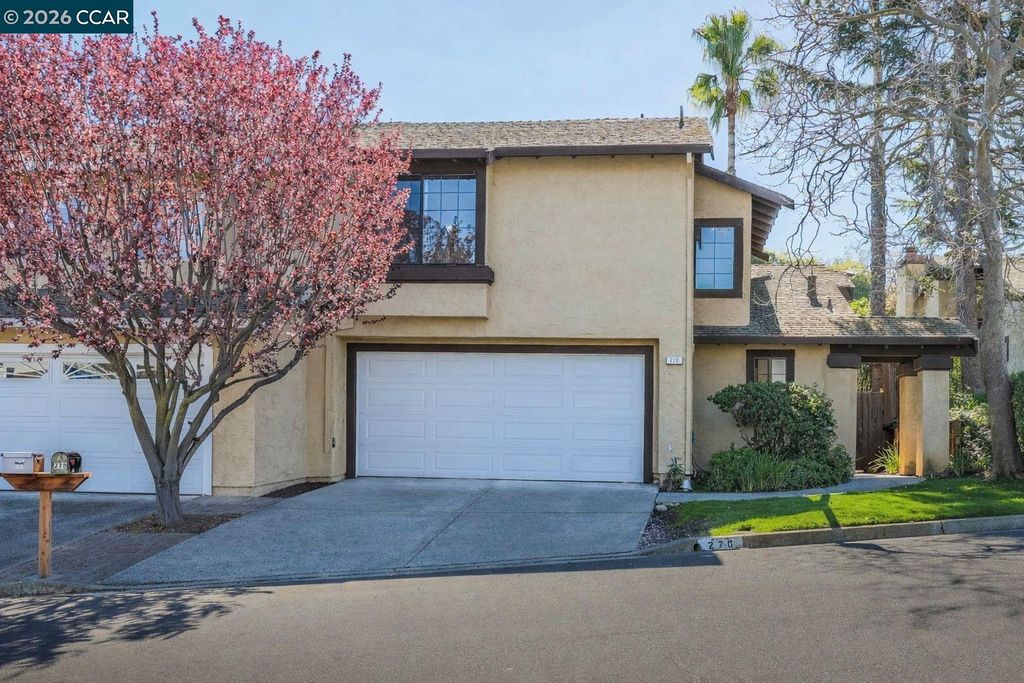 270 Willow Lake Dr, Martinez, CA 94553