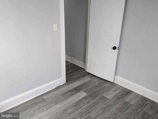 72 WASHINGTON ST, Trenton, NJ 08611