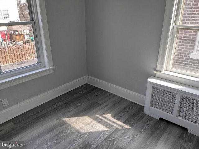 72 WASHINGTON ST, Trenton, NJ 08611