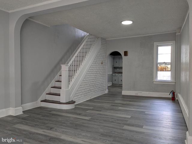72 WASHINGTON ST, Trenton, NJ 08611
