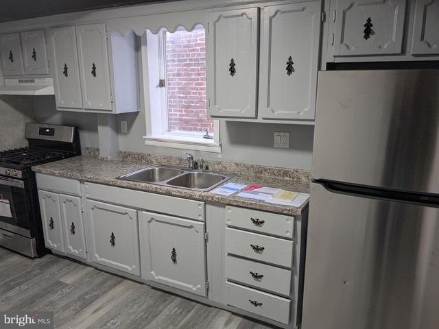 72 WASHINGTON ST, Trenton, NJ 08611