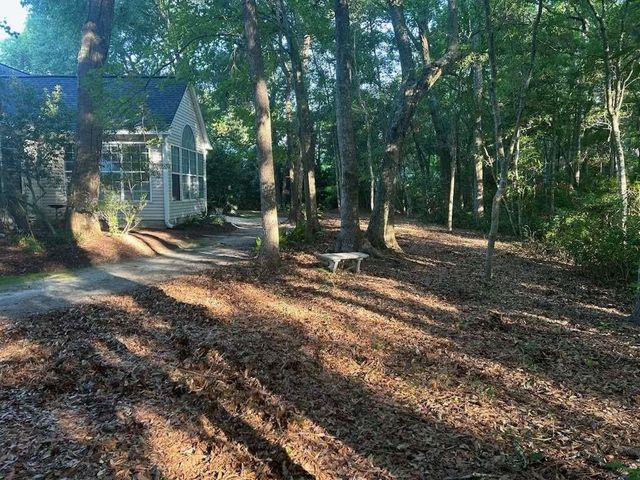 151 Patriot Ln., Pawleys Island, SC 29585