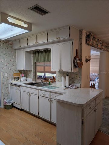 9946 39TH WAY N, Pinellas Park, FL 33782