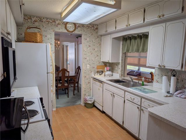 9946 39TH WAY N, Pinellas Park, FL 33782