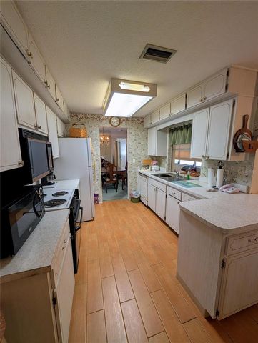 9946 39TH WAY N, Pinellas Park, FL 33782