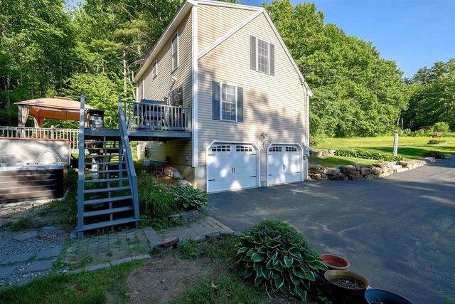 31 Merrill Road, Goffstown, NH 03045