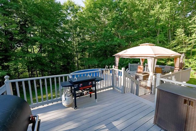 31 Merrill Road, Goffstown, NH 03045