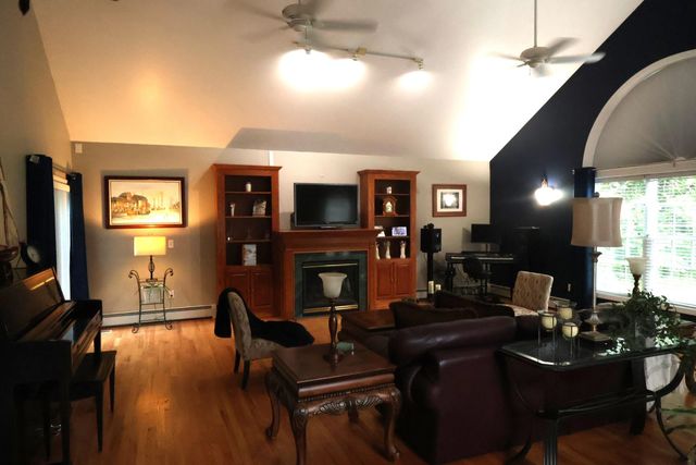 31 Merrill Road, Goffstown, NH 03045