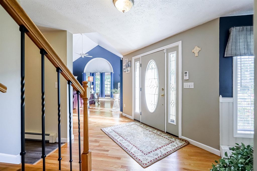Image 29 of property listing at 31 Merrill Road, Goffstown, NH 03045