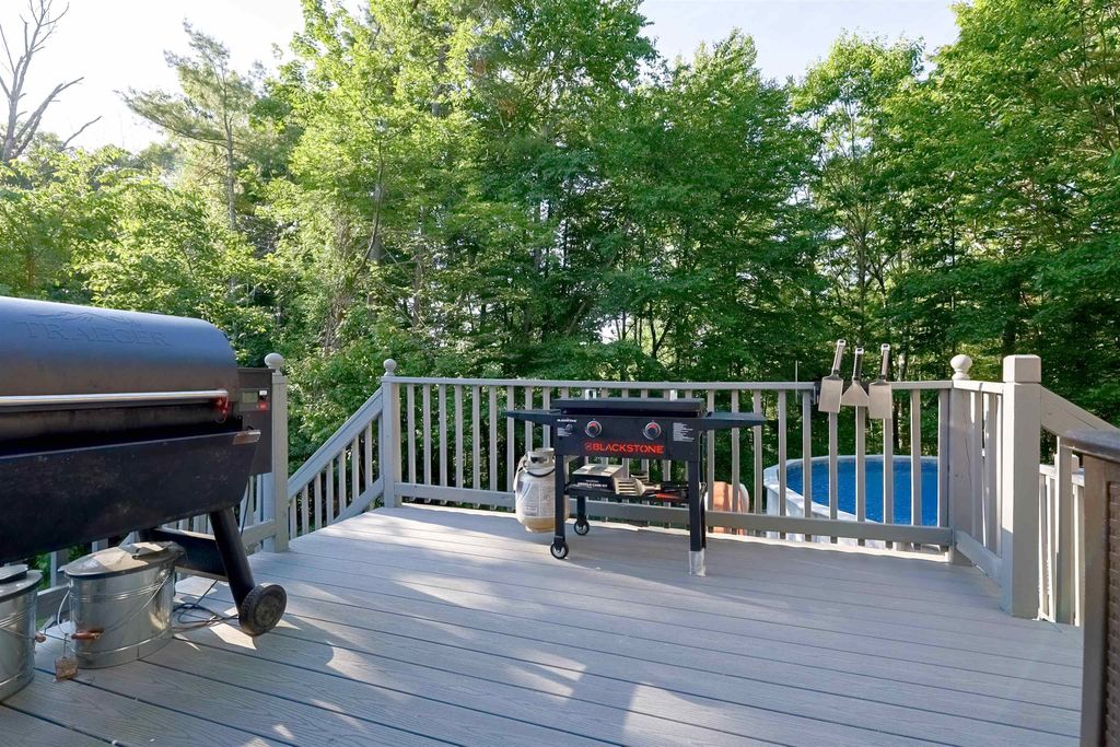 Image 53 of property listing at 31 Merrill Road, Goffstown, NH 03045