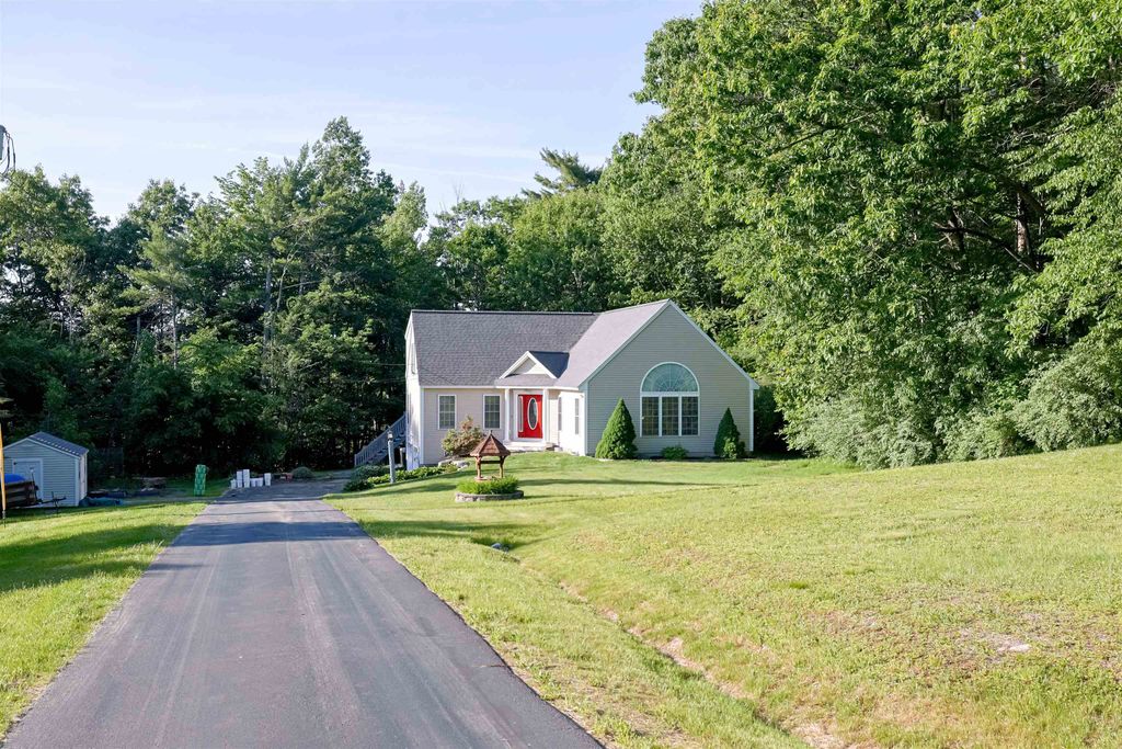 Image 55 of property listing at 31 Merrill Road, Goffstown, NH 03045