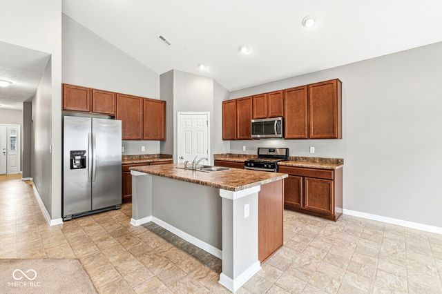 5350 Tanglewood Lane, Whitestown, IN 46075