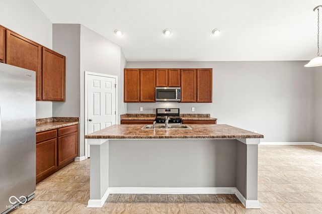 5350 Tanglewood Lane, Whitestown, IN 46075