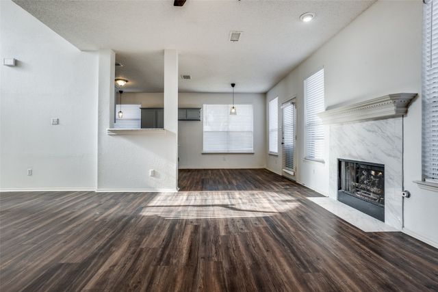 3901 Burnley Drive, Plano, TX 75025