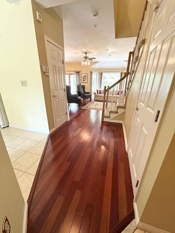 1200 Salem Street 165, Lynnfield, MA 01940