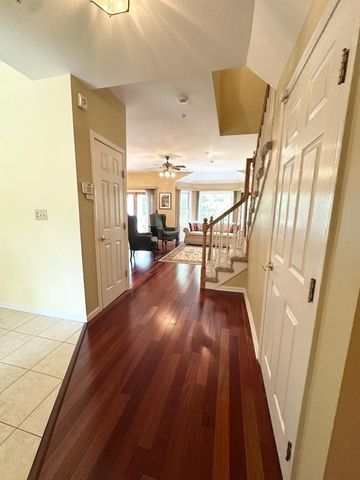 1200 Salem Street 165, Lynnfield, MA 01940