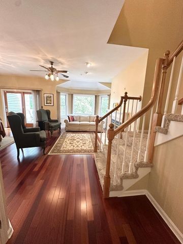 1200 Salem Street 165, Lynnfield, MA 01940