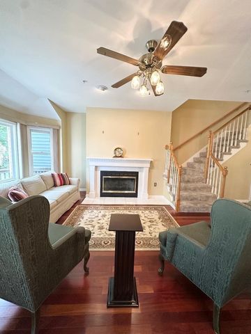 1200 Salem Street 165, Lynnfield, MA 01940