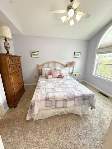 1200 Salem Street 165, Lynnfield, MA 01940