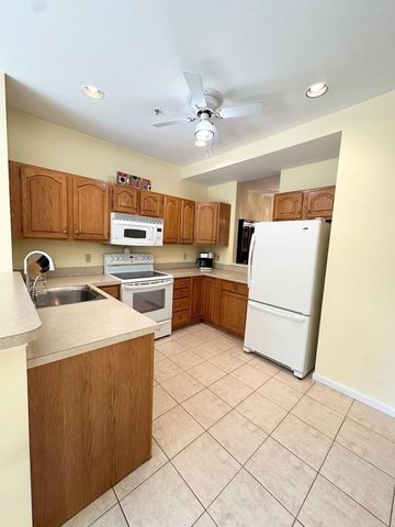 1200 Salem Street 165, Lynnfield, MA 01940