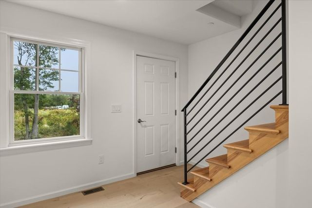 531 Foundry Street D, Easton, MA 02356