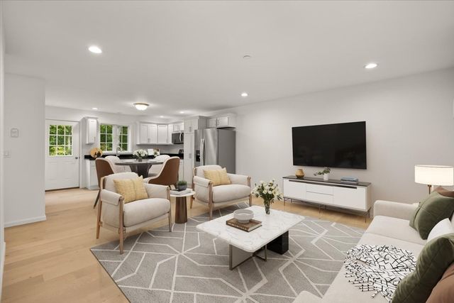 531 Foundry Street D, Easton, MA 02356