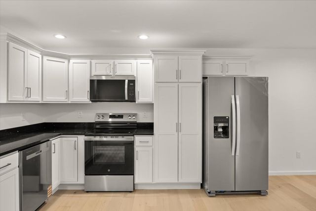 531 Foundry Street D, Easton, MA 02356