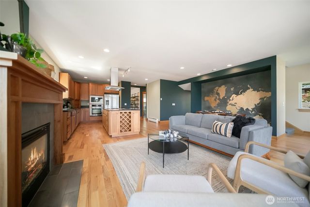 19097 Angeline Avenue NE, Suquamish, WA 98392