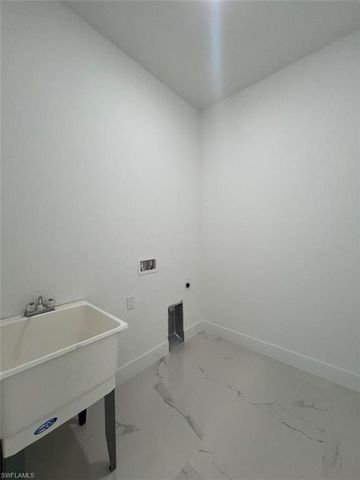 3509 23rd ST SW, Lehigh Acres, FL 33976