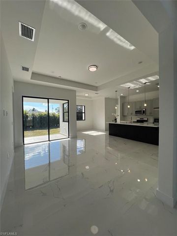 3509 23rd ST SW, Lehigh Acres, FL 33976